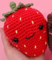 Club Crochet Giant Strawberry Crochet Kit