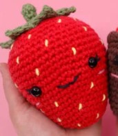 Club Crochet Giant Strawberry Crochet Kit